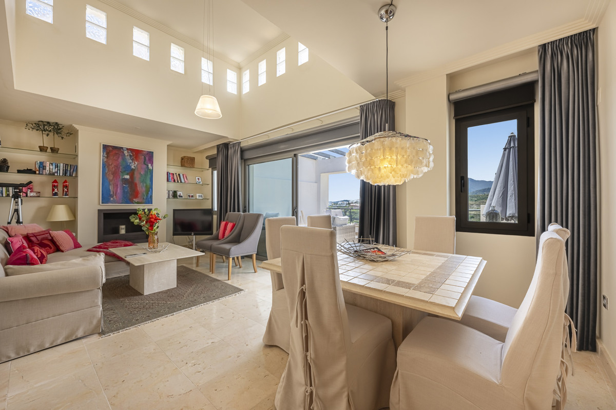3 bedroom Penthouses for sale in Benahavís – R5367556 3 bedroom Penthouses for sale in Benahavís – R5367556