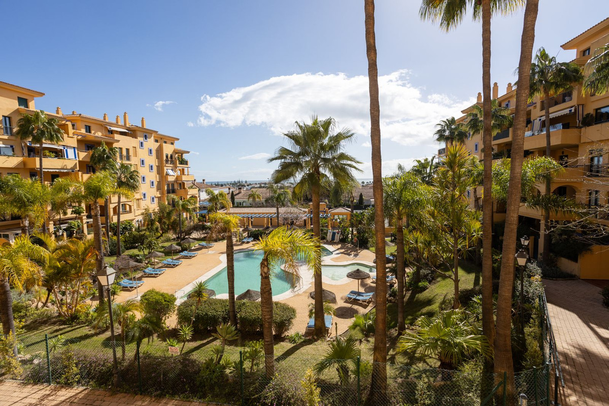 Apartamentos de 2 dormitorios en venta en San Pedro de Alcántara – R3874297 Apartamentos de 2 dormitorios en venta en San Pedro de Alcántara – R3874297