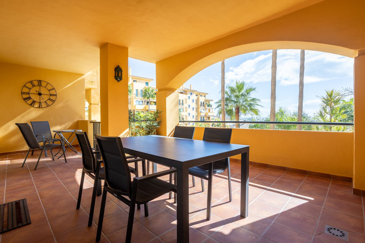 Apartamentos de 2 dormitorios en venta en San Pedro de Alcántara – R3874297 Apartamentos de 2 dormitorios en venta en San Pedro de Alcántara – R3874297