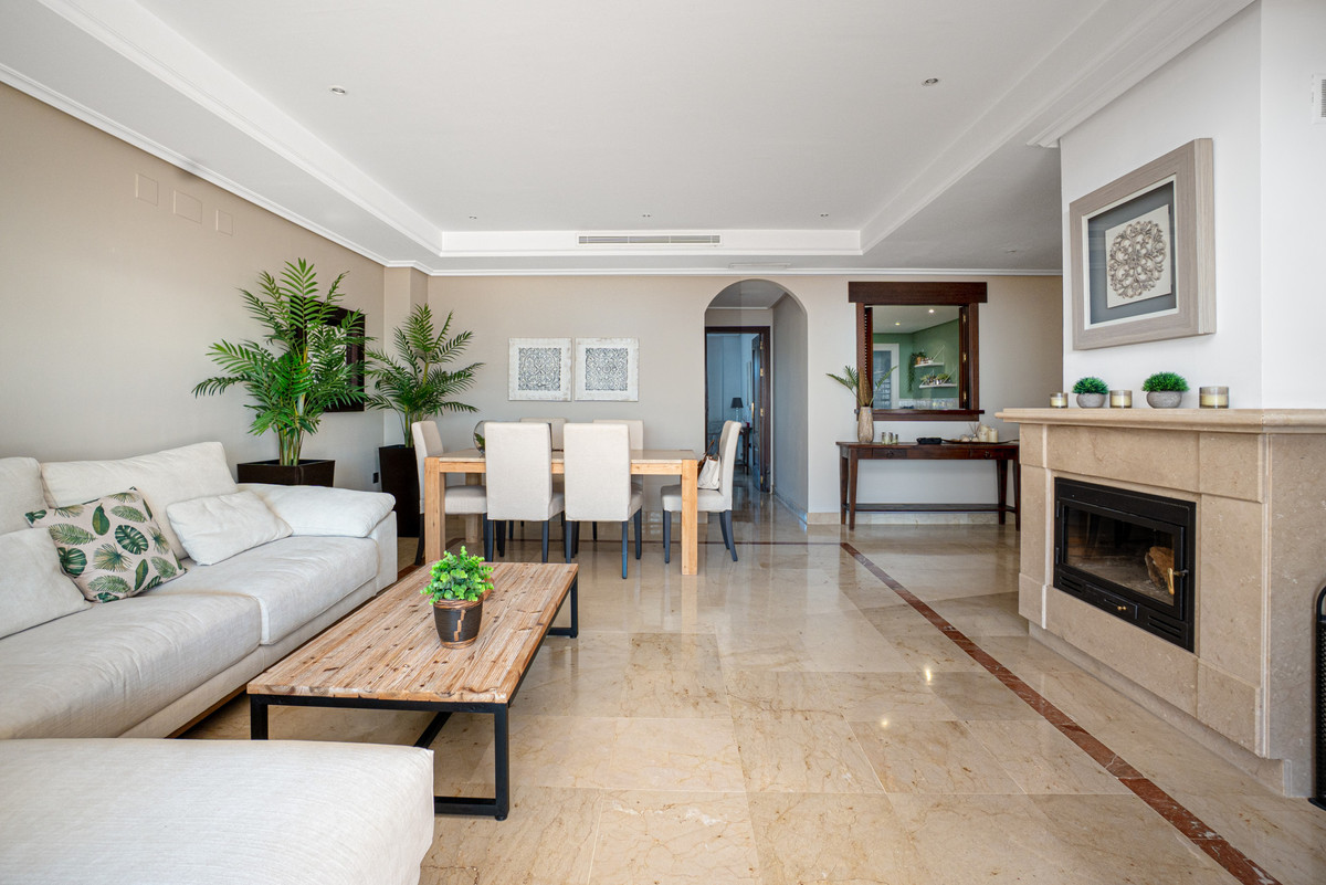 Apartamentos de 3 dormitorios en venta en Marbella – R5032465 Apartamentos de 3 dormitorios en venta en Marbella – R5032465