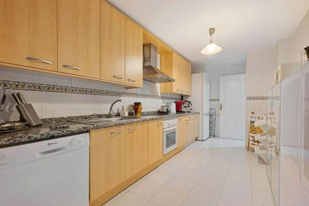 Apartamentos de 3 dormitorios en venta en San Pedro de Alc�ntara – R5307286 Apartamentos de 3 dormitorios en venta en San Pedro de Alc�ntara – R5307286
