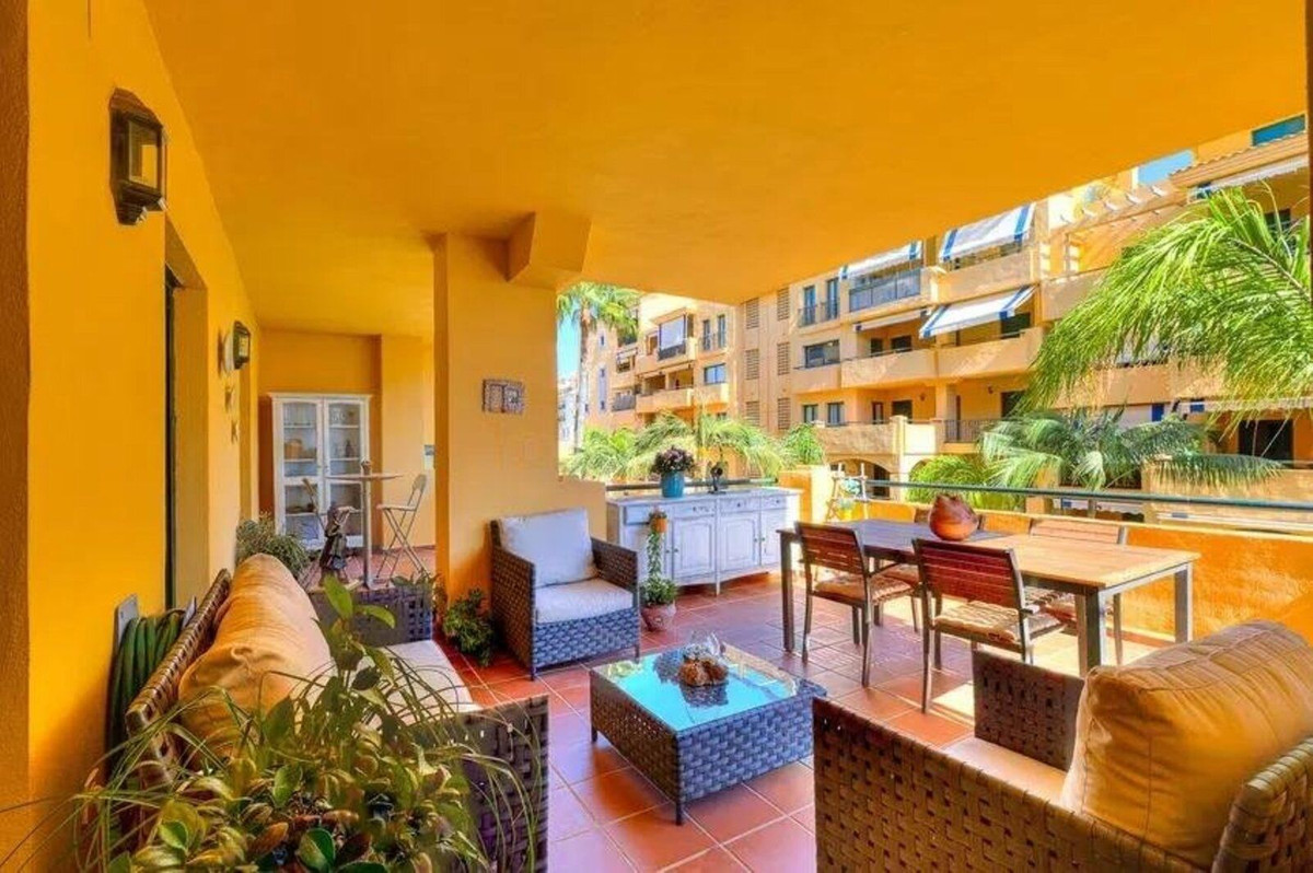 Apartamentos de 3 dormitorios en venta en San Pedro de Alc�ntara – R5307286 Apartamentos de 3 dormitorios en venta en San Pedro de Alc�ntara – R5307286