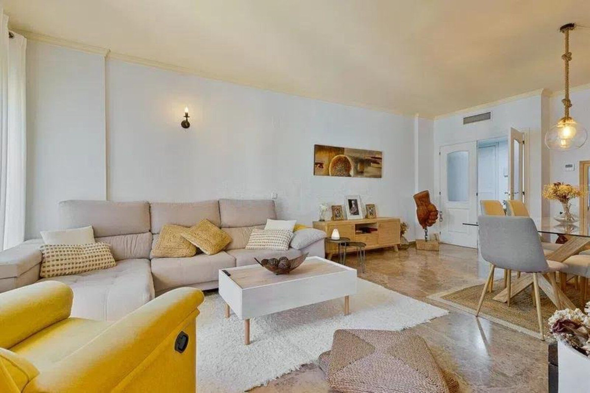 Apartamentos de 3 dormitorios en venta en San Pedro de Alc�ntara – R5307286 Apartamentos de 3 dormitorios en venta en San Pedro de Alc�ntara – R5307286
