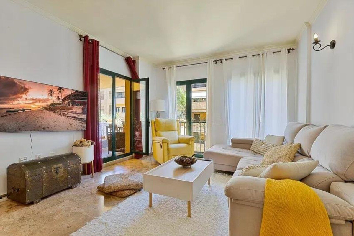 Apartamentos de 3 dormitorios en venta en San Pedro de Alc�ntara – R5307286 Apartamentos de 3 dormitorios en venta en San Pedro de Alc�ntara – R5307286