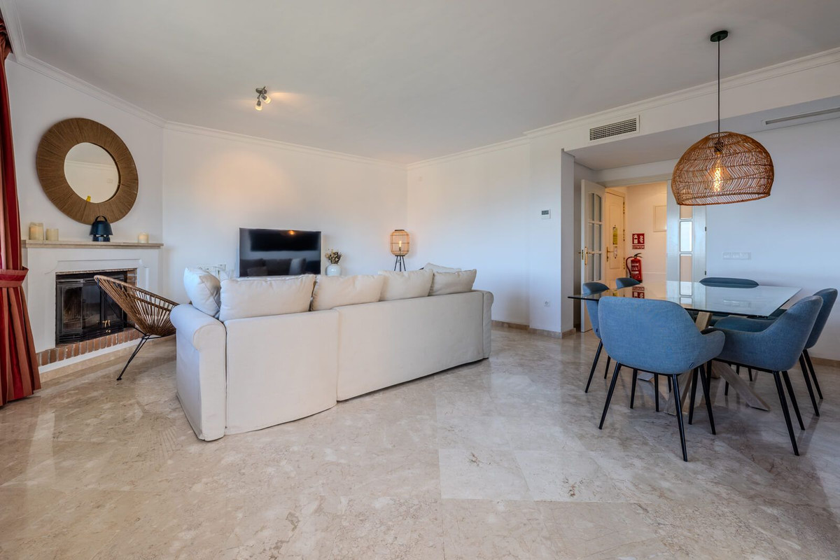 3 bedroom Penthouses for sale in La Mairena – R5221033 3 bedroom Penthouses for sale in La Mairena – R5221033
