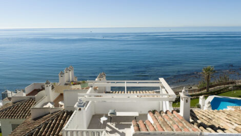 2 bedroom Apartments for sale in Calahonda – R5213659