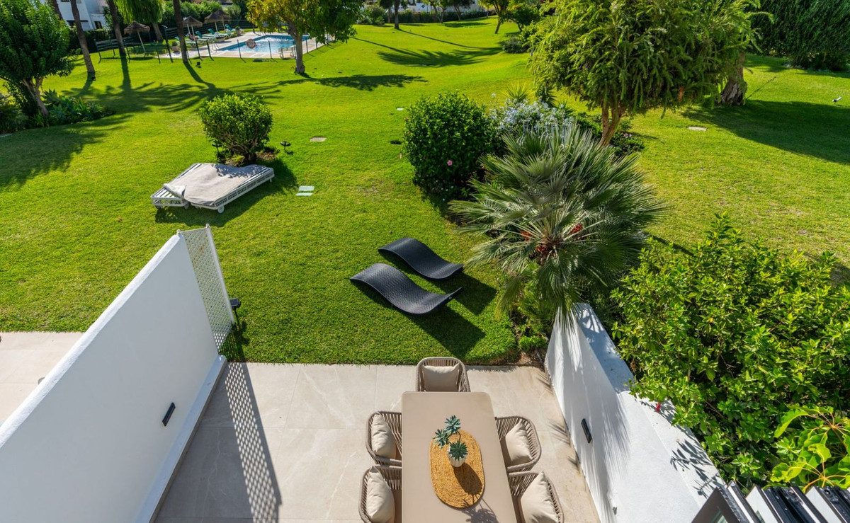 4 bedroom Townhouses for sale in Nueva Andaluc�a – R5370304 4 bedroom Townhouses for sale in Nueva Andaluc�a – R5370304