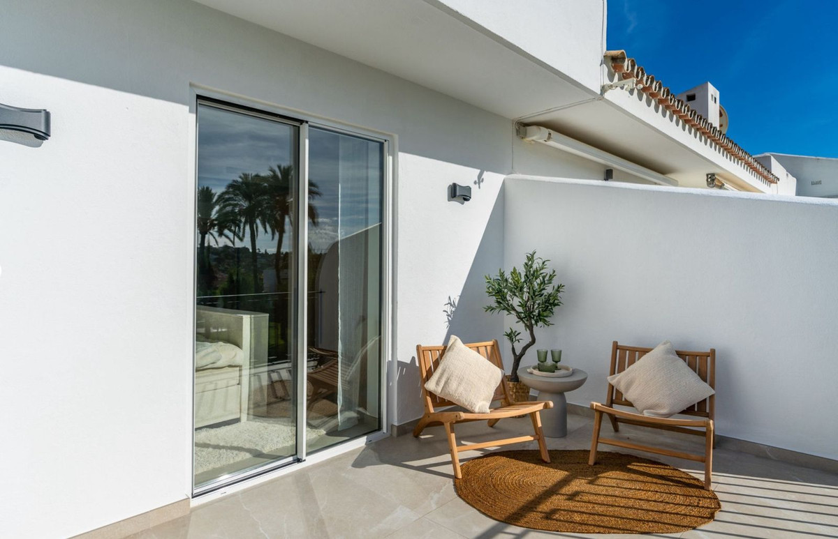 4 bedroom Townhouses for sale in Nueva Andaluc�a – R5370304 4 bedroom Townhouses for sale in Nueva Andaluc�a – R5370304