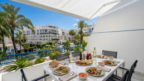 2 bedroom Apartments for sale in Marbella – R5384254