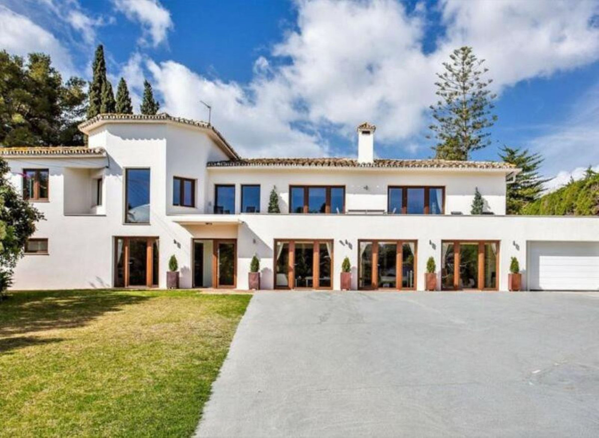 Villas de 7 dormitorios en venta en San Pedro de Alc�ntara – R5297293 Villas de 7 dormitorios en venta en San Pedro de Alc�ntara – R5297293