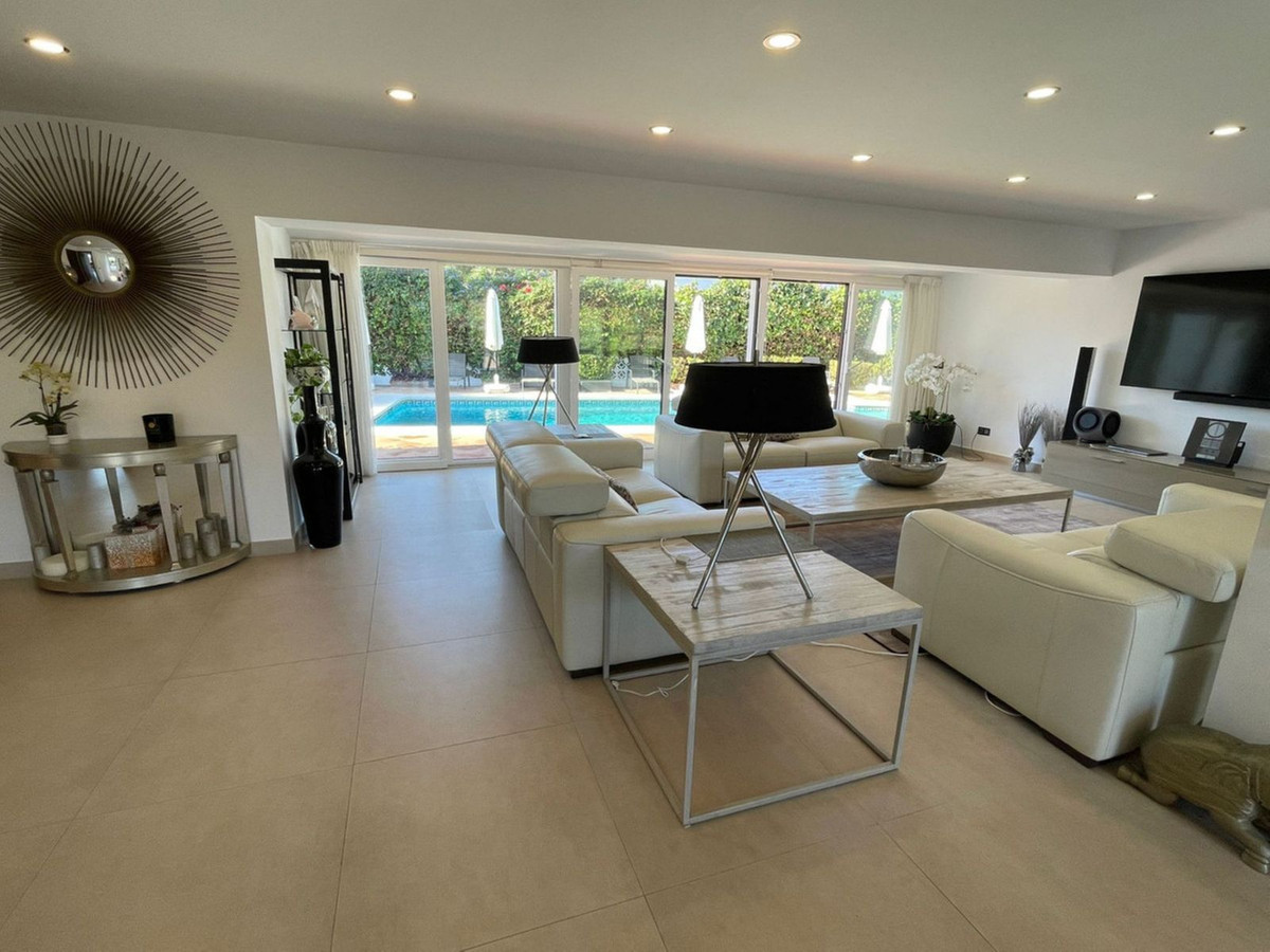 Villas de 7 dormitorios en venta en San Pedro de Alc�ntara – R5297293 Villas de 7 dormitorios en venta en San Pedro de Alc�ntara – R5297293