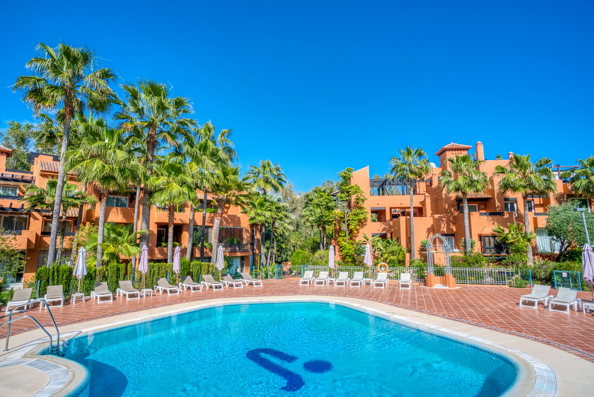 Apartamentos de 2 dormitorios en venta en Nueva Andaluc�a – R5186635 Apartamentos de 2 dormitorios en venta en Nueva Andaluc�a – R5186635