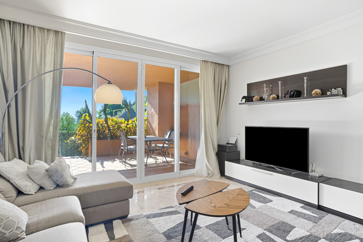 Apartamentos de 2 dormitorios en venta en Nueva Andaluc�a – R5186635 Apartamentos de 2 dormitorios en venta en Nueva Andaluc�a – R5186635