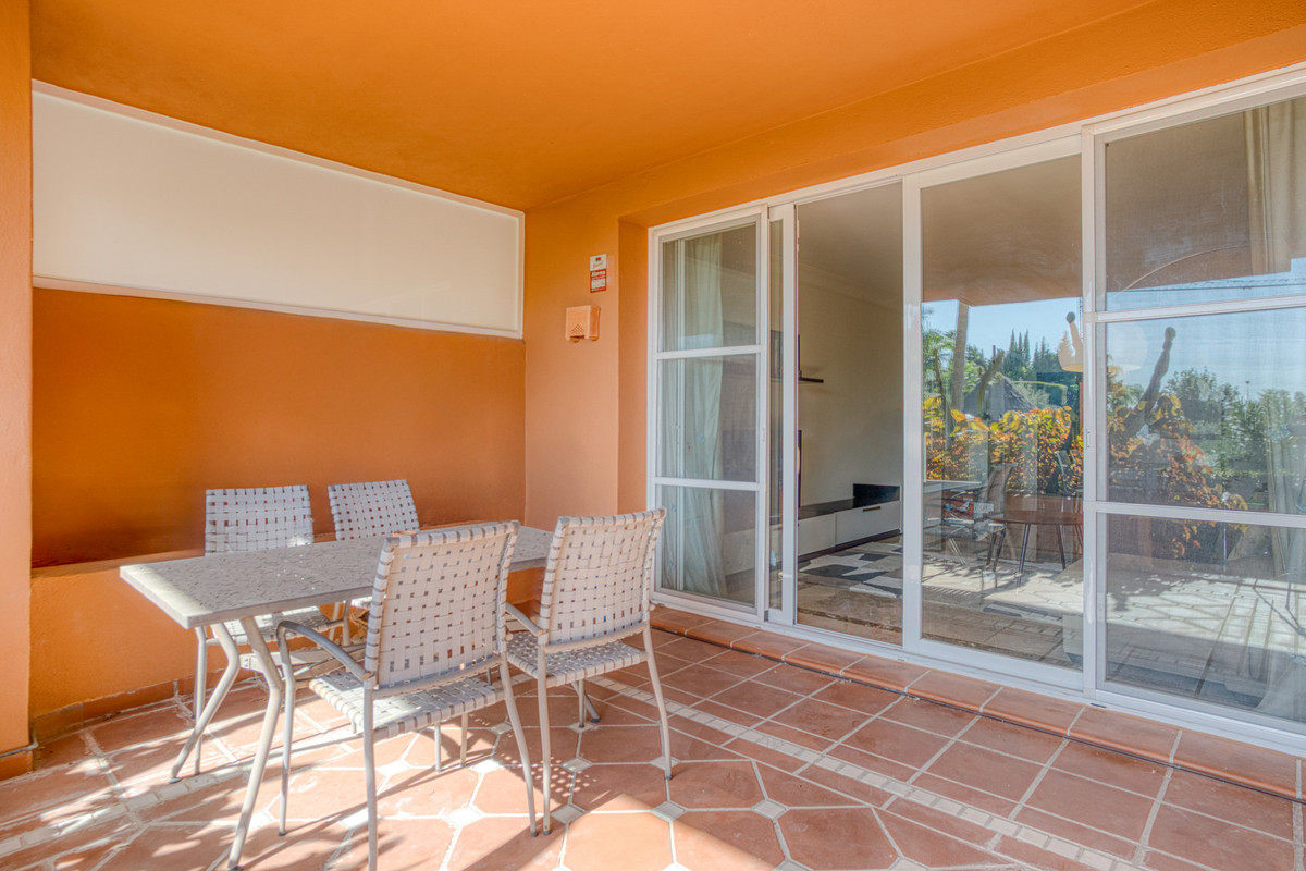 Apartamentos de 2 dormitorios en venta en Nueva Andaluc�a – R5186635 Apartamentos de 2 dormitorios en venta en Nueva Andaluc�a – R5186635