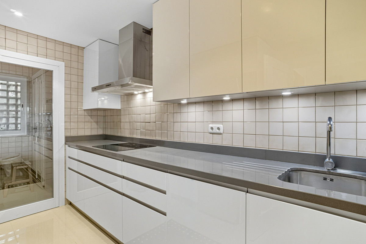Apartamentos de 2 dormitorios en venta en Nueva Andaluc�a – R5186635 Apartamentos de 2 dormitorios en venta en Nueva Andaluc�a – R5186635