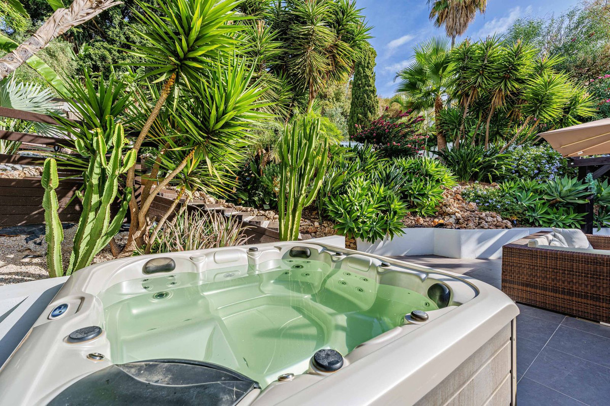 Villas de 5 dormitorios en venta en Marbella – R5372719 Villas de 5 dormitorios en venta en Marbella – R5372719