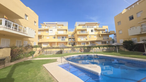 2 bedroom Apartments for sale in La Cala de Mijas – R5364064
