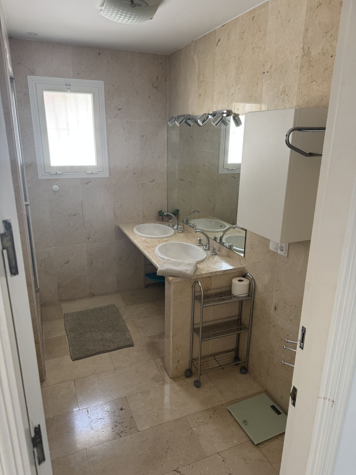 Villas de 6 dormitorios en venta en Nueva Andalucía – R5150923 Villas de 6 dormitorios en venta en Nueva Andalucía – R5150923
