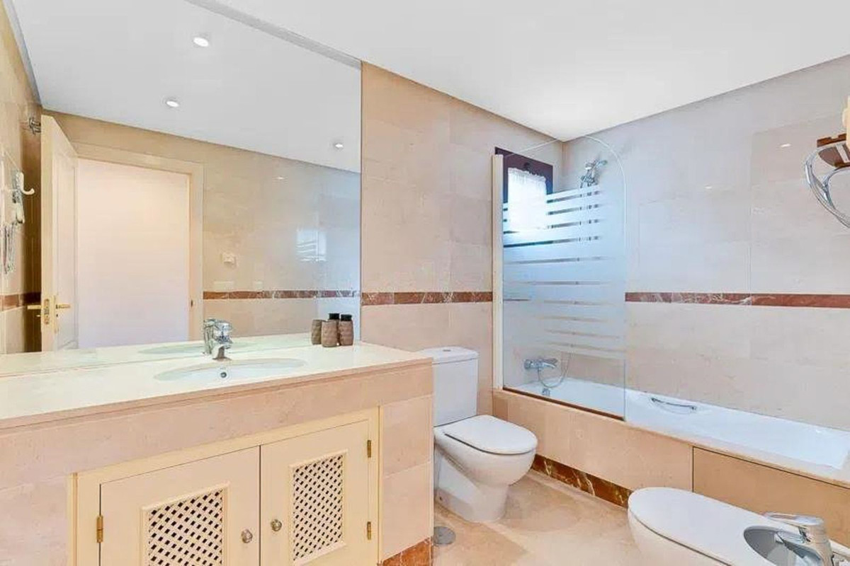 Aticos de 2 dormitorios en venta en San Pedro de Alc�ntara – R5286829 Aticos de 2 dormitorios en venta en San Pedro de Alc�ntara – R5286829