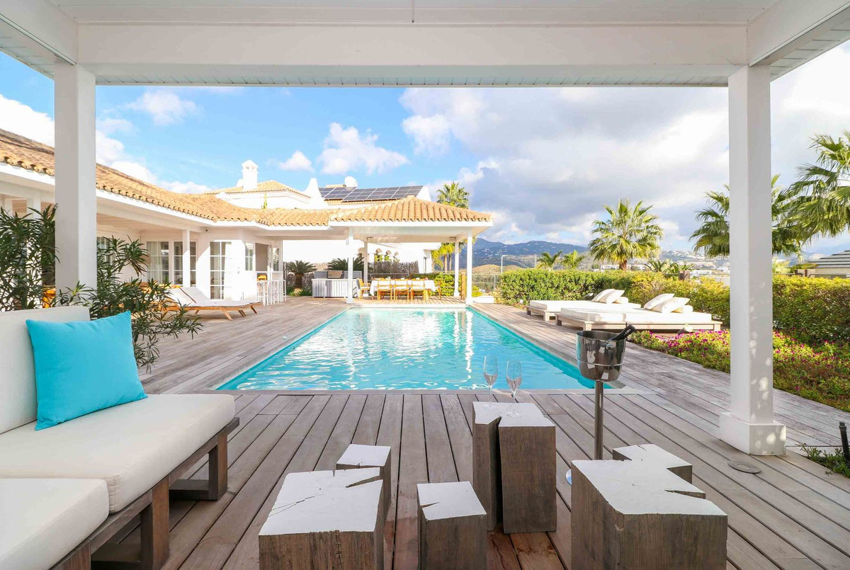 Villas de 4 dormitorios en venta en Benahavís – R5046673 Villas de 4 dormitorios en venta en Benahavís – R5046673