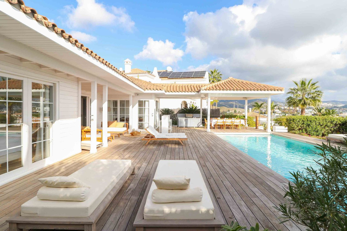 Villas de 4 dormitorios en venta en Benahavís – R5046673 Villas de 4 dormitorios en venta en Benahavís – R5046673