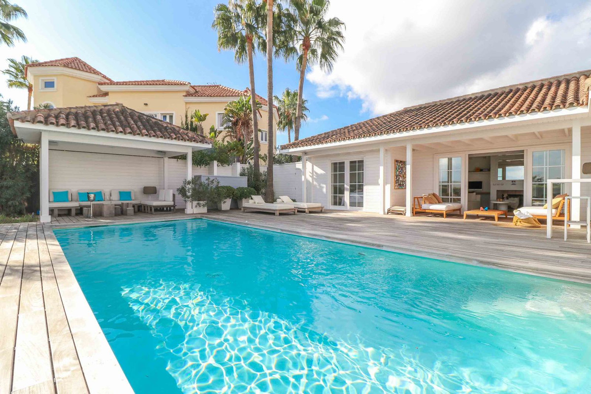 Villas de 4 dormitorios en venta en Benahavís – R5046673 Villas de 4 dormitorios en venta en Benahavís – R5046673