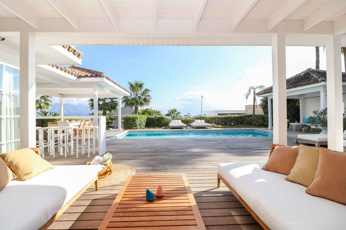 Villas de 4 dormitorios en venta en Benahavís – R5046673 Villas de 4 dormitorios en venta en Benahavís – R5046673