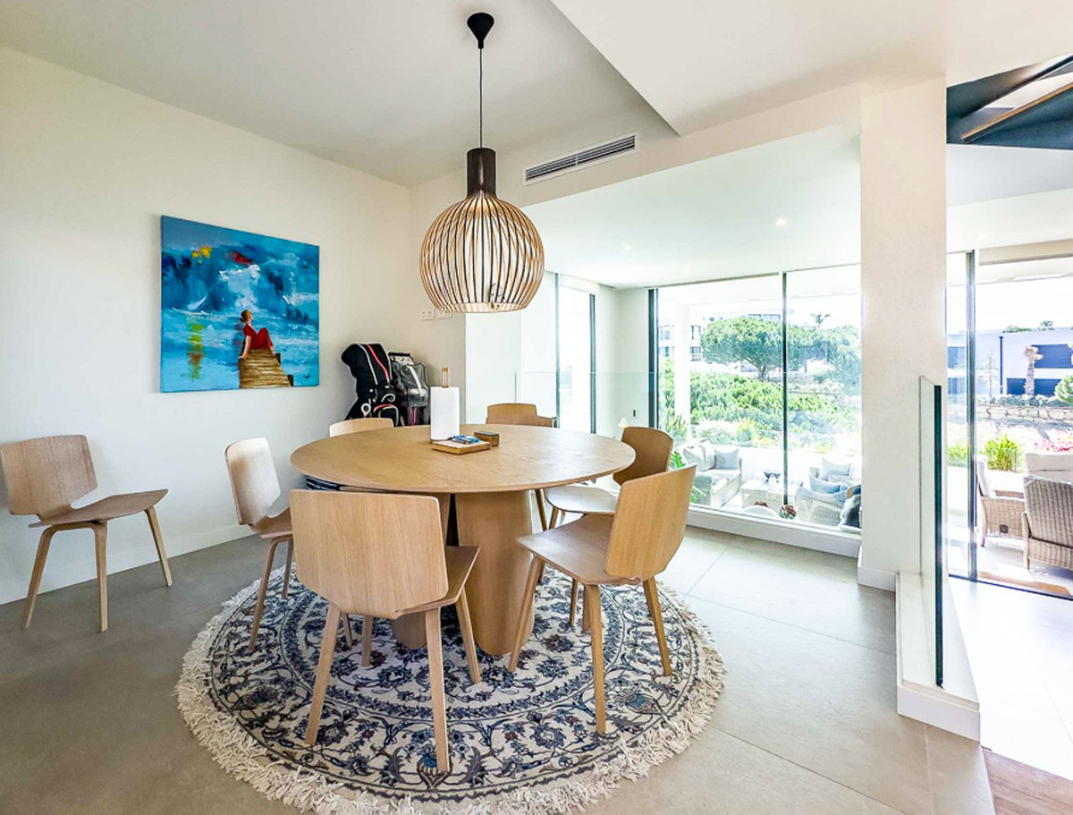 Adosados de 3 dormitorios en venta en Marbella – R5159635 Adosados de 3 dormitorios en venta en Marbella – R5159635