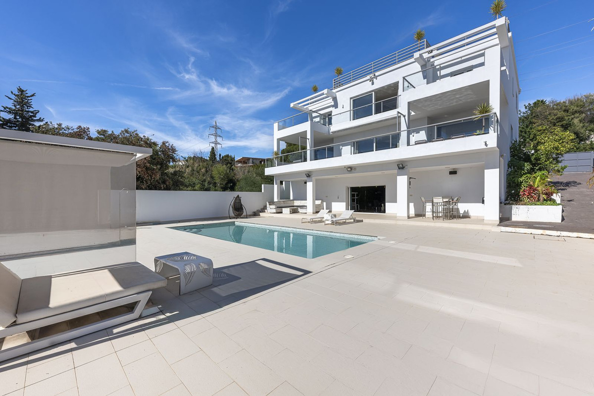 Villas de 5 dormitorios en venta en El Rosario – R4838737 Villas de 5 dormitorios en venta en El Rosario – R4838737