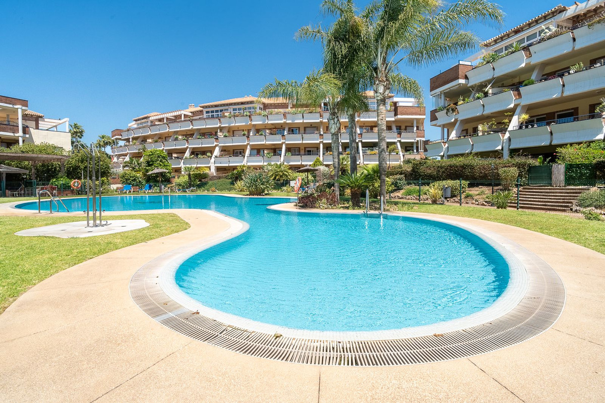 3 bedroom Penthouses for sale in Riviera del Sol – R5388826 3 bedroom Penthouses for sale in Riviera del Sol – R5388826