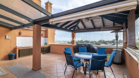 Apartamentos de 3 dormitorios en venta en Nueva Andalucía – R4908238