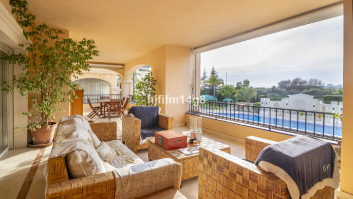 Apartamentos de 3 dormitorios en venta en Milla de Oro – R4644601 Apartamentos de 3 dormitorios en venta en Milla de Oro – R4644601 en