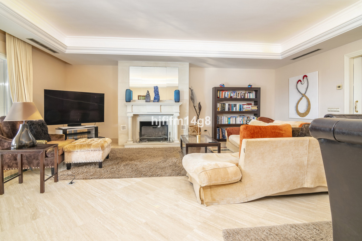 3 bedroom Apartments for sale in Milla de Oro – R4644601 3 bedroom Apartments for sale in Milla de Oro – R4644601