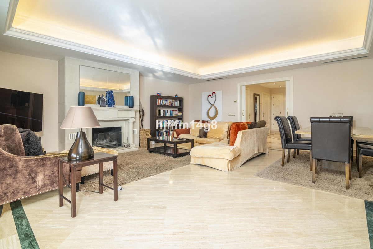 3 bedroom Apartments for sale in Milla de Oro – R4644601 3 bedroom Apartments for sale in Milla de Oro – R4644601