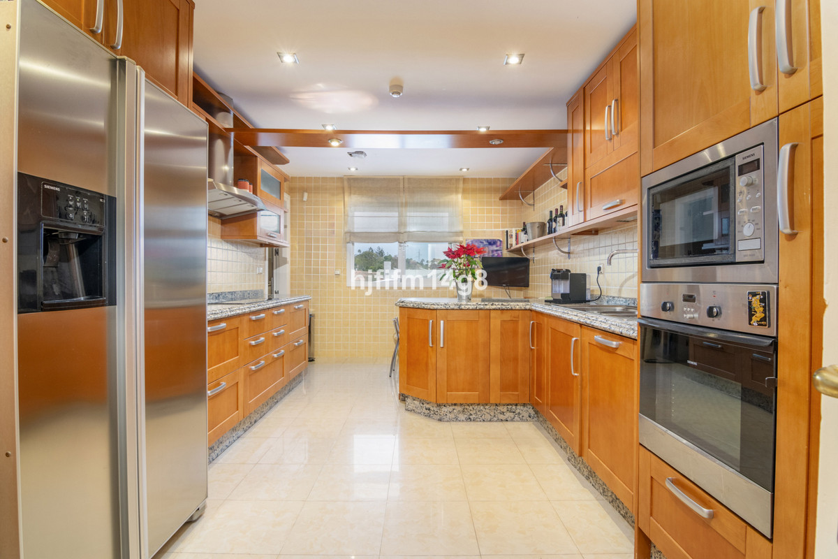 3 bedroom Apartments for sale in Milla de Oro – R4644601 3 bedroom Apartments for sale in Milla de Oro – R4644601