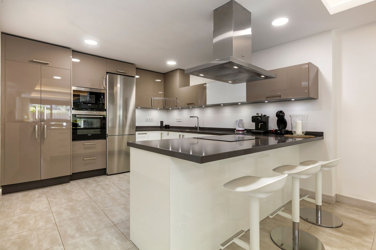 Apartamentos de 3 dormitorios en venta en Nueva Andalucía – R5264716 Apartamentos de 3 dormitorios en venta en Nueva Andalucía – R5264716
