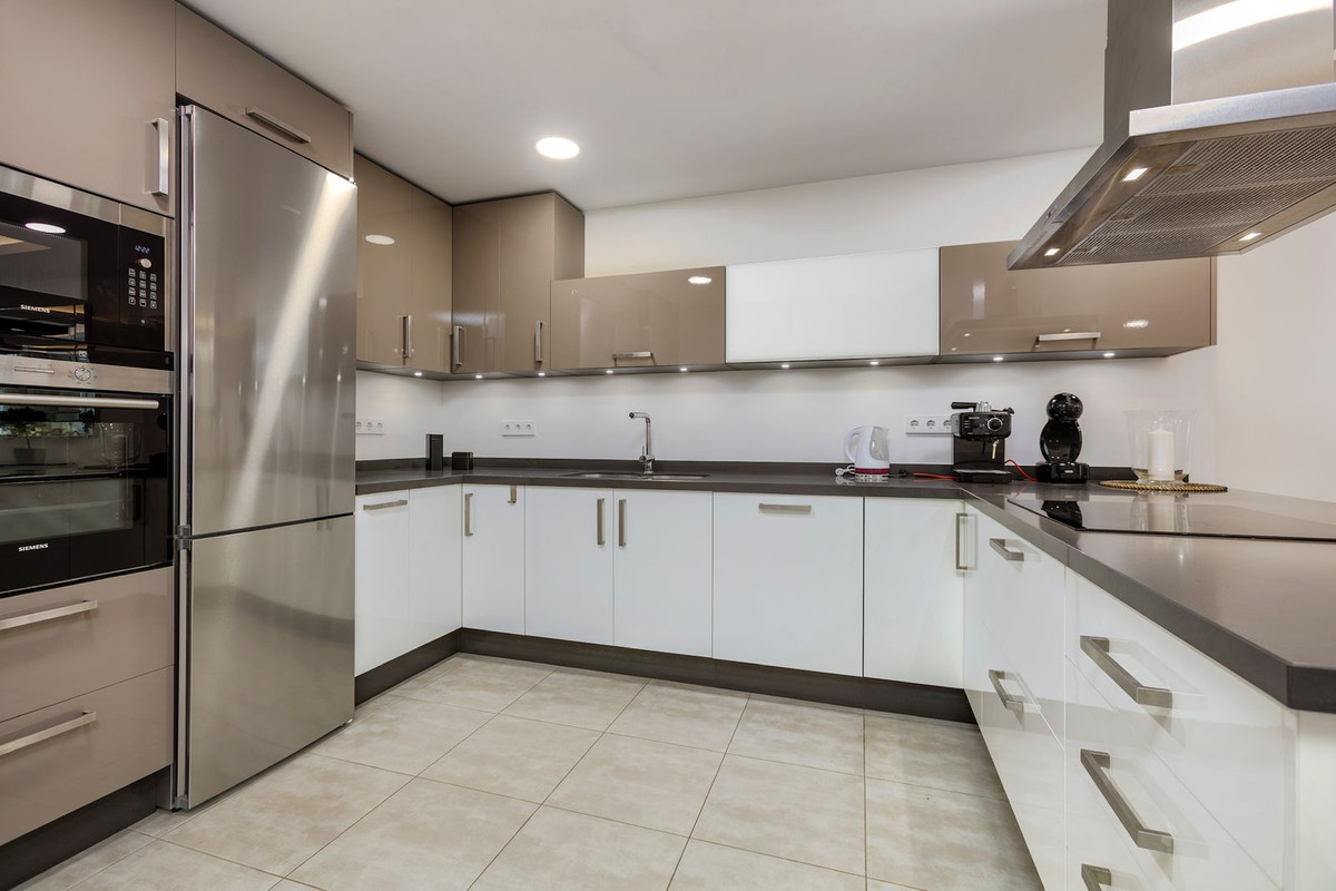 Apartamentos de 3 dormitorios en venta en Nueva Andalucía – R5264716 Apartamentos de 3 dormitorios en venta en Nueva Andalucía – R5264716