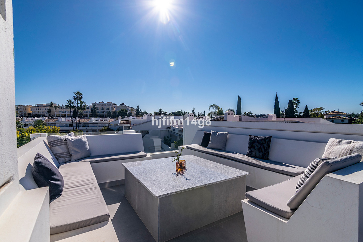 3 bedroom Penthouses for sale in Nueva Andaluc�a – R5330041 3 bedroom Penthouses for sale in Nueva Andaluc�a – R5330041