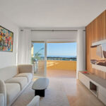 2 bedroom Apartments for sale in Elviria Hills – R4991629