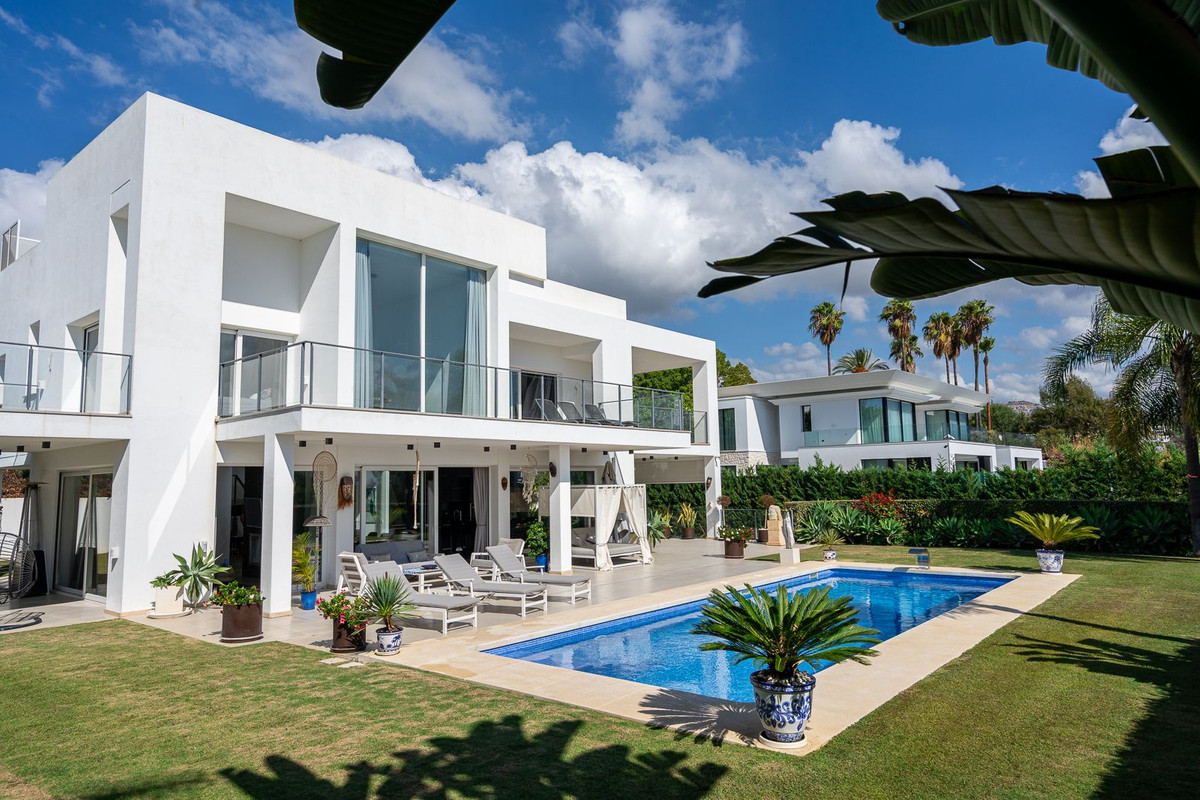 Villas de 4 dormitorios en venta en La Quinta – R5321713 Villas de 4 dormitorios en venta en La Quinta – R5321713