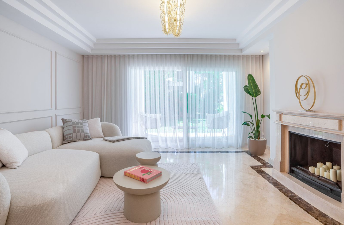 3 bedroom Apartments for sale in Sierra Blanca – R5394163 3 bedroom Apartments for sale in Sierra Blanca – R5394163