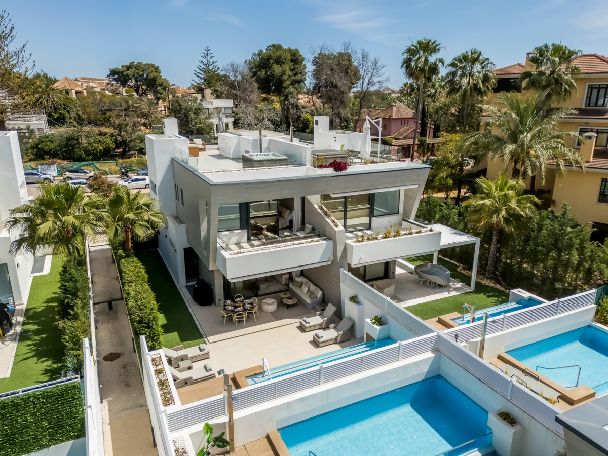 Pareados de 5 dormitorios en venta en Puerto Ban�s – R5226208 Pareados de 5 dormitorios en venta en Puerto Ban�s – R5226208