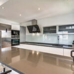 3 bedroom Apartments for sale in Puerto Banús – R5006833 3 bedroom Apartments for sale in Puerto Banús – R5006833