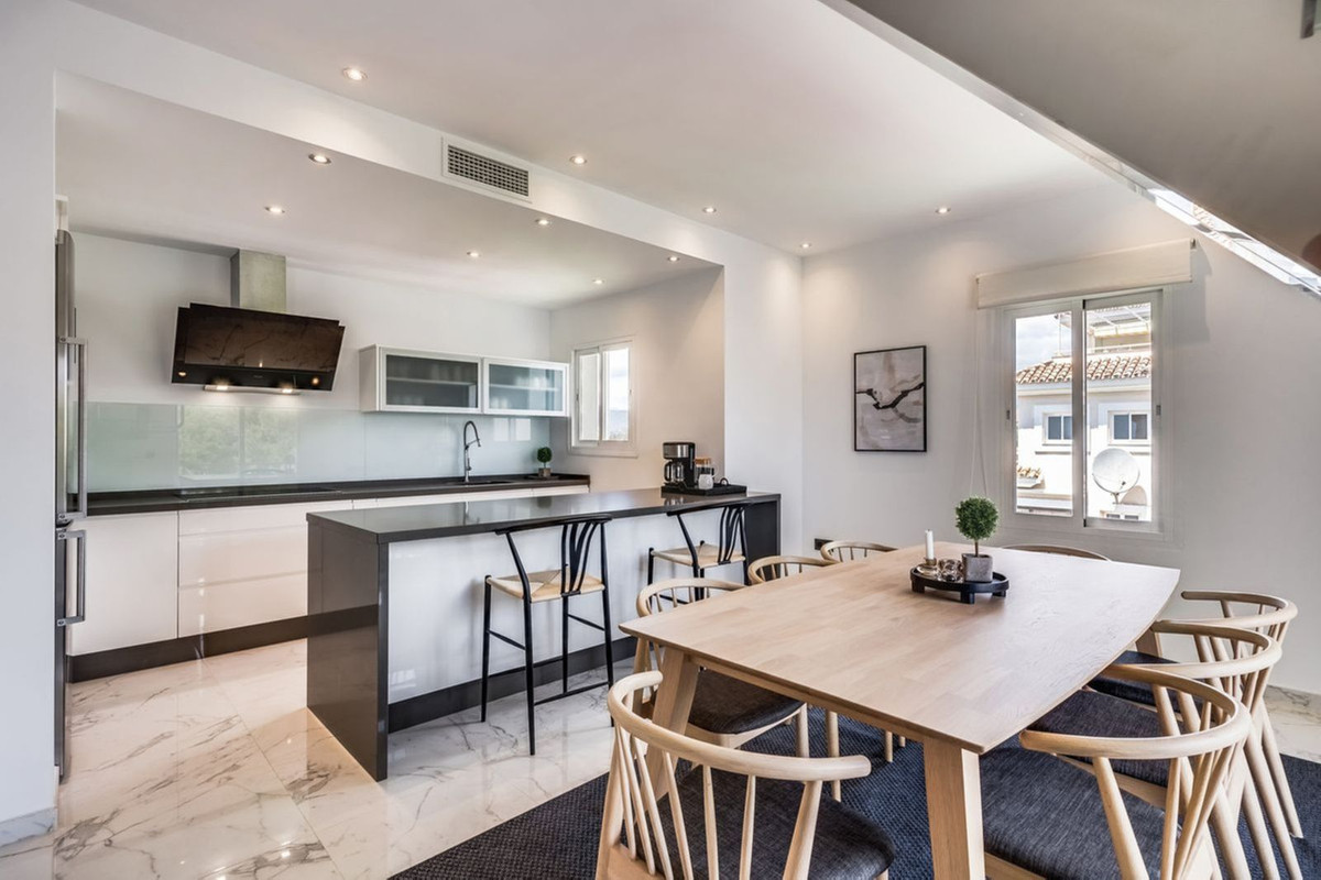 3 bedroom Apartments for sale in Puerto Banús – R5006833 3 bedroom Apartments for sale in Puerto Banús – R5006833