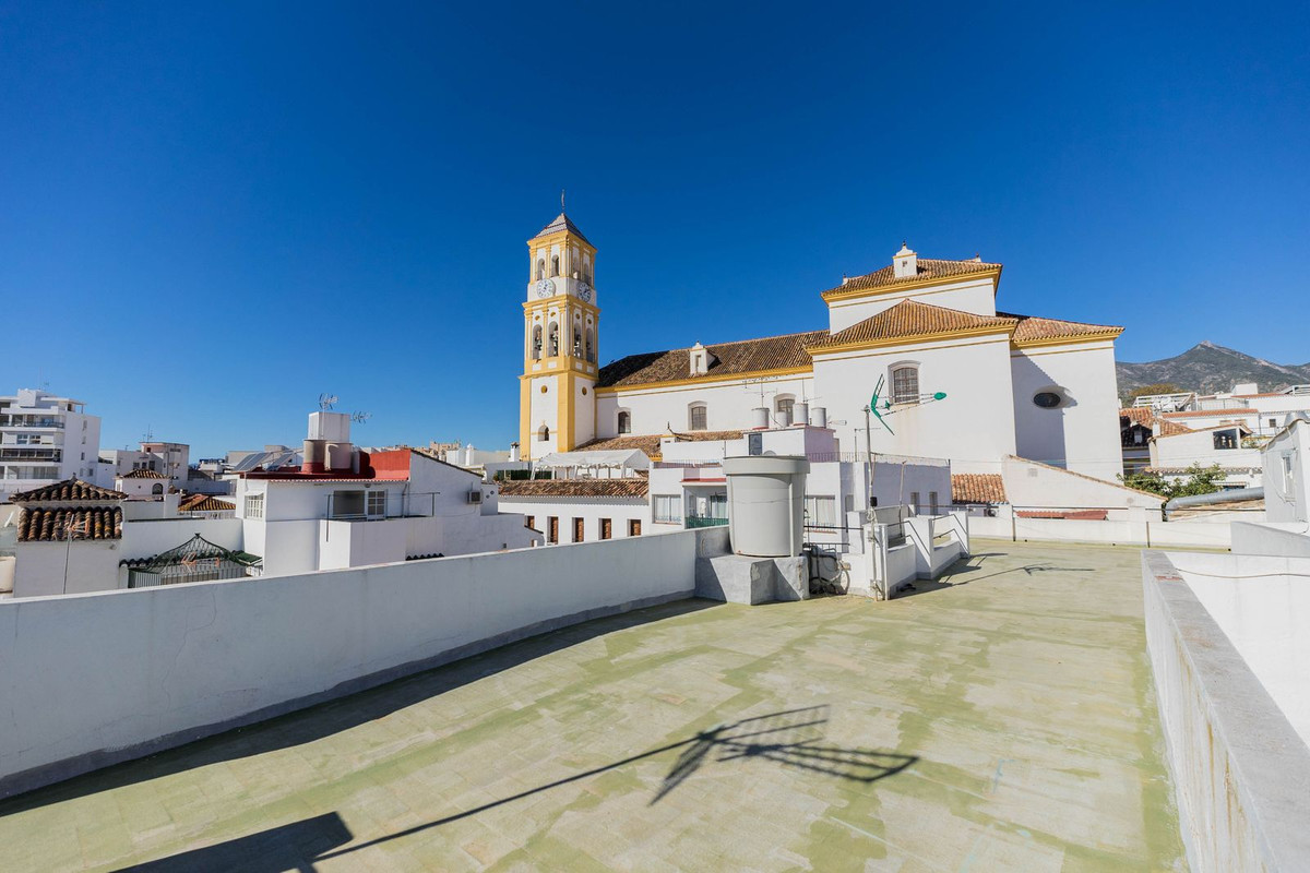6 bedroom Townhouses for sale in Marbella – R5238853 6 bedroom Townhouses for sale in Marbella – R5238853