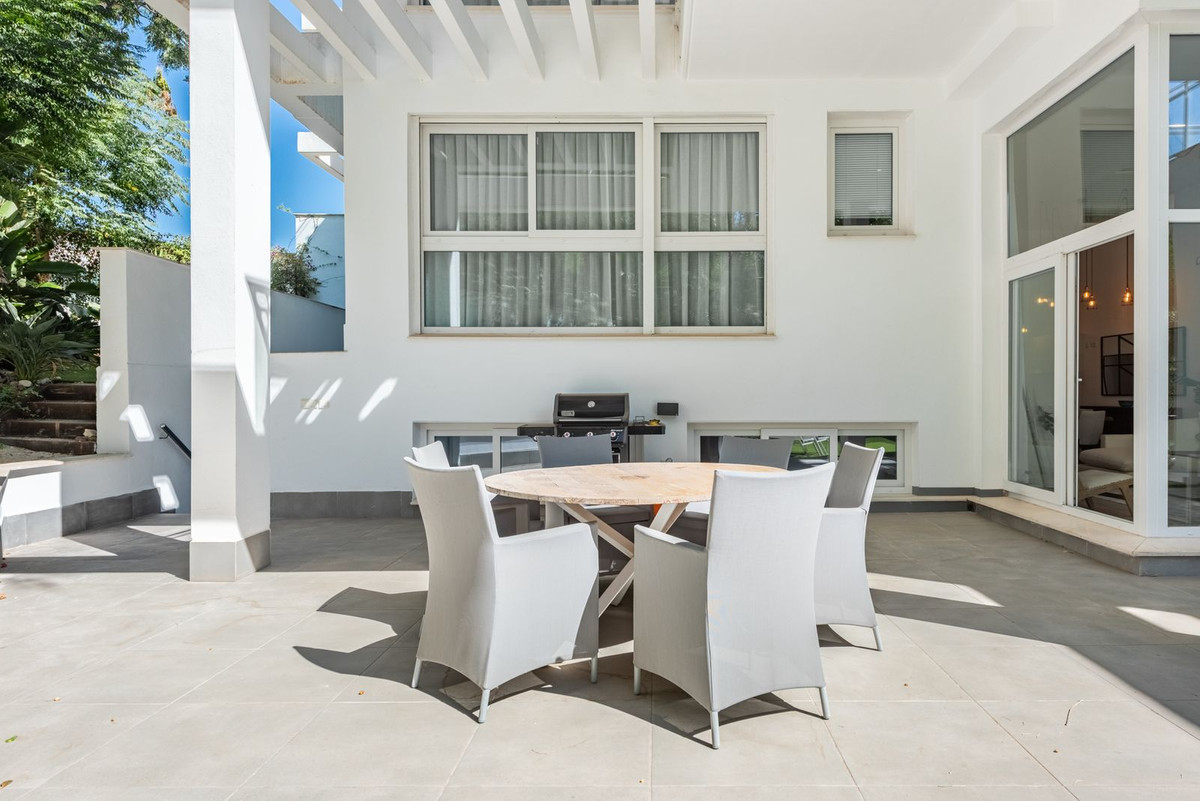 Apartamentos de 3 dormitorios en venta en Benahav�s – R5158210 Apartamentos de 3 dormitorios en venta en Benahav�s – R5158210