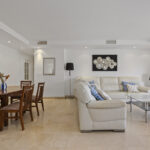 Apartamentos de 4 dormitorios en venta en Marbella – R5018800 Apartamentos de 4 dormitorios en venta en Marbella – R5018800