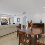 Apartamentos de 4 dormitorios en venta en Marbella – R5018800 Apartamentos de 4 dormitorios en venta en Marbella – R5018800