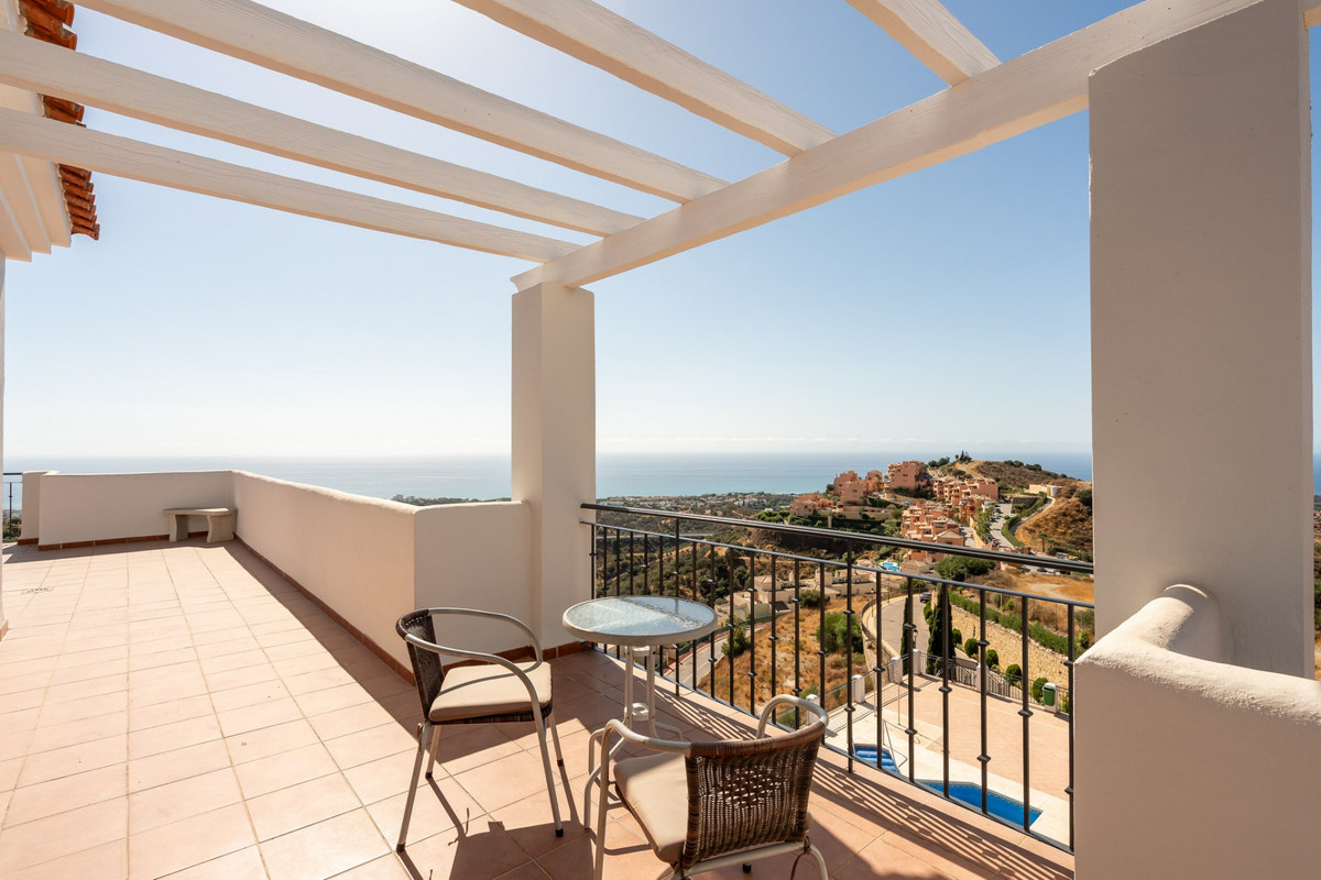 2 bedroom Penthouses for sale in Calahonda – R5188114 2 bedroom Penthouses for sale in Calahonda – R5188114