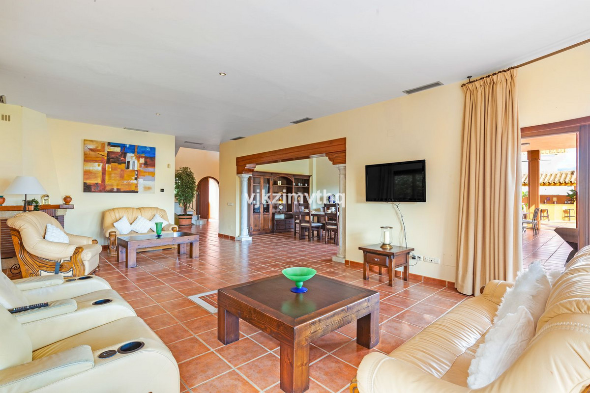 Villas de 5 dormitorios en venta en Benahavís – R4894894 Villas de 5 dormitorios en venta en Benahavís – R4894894